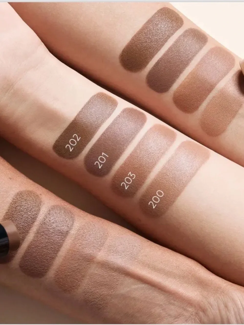 KIKO Milano Sculpting Touch Creamy Contour Stick - In 203 Coffee